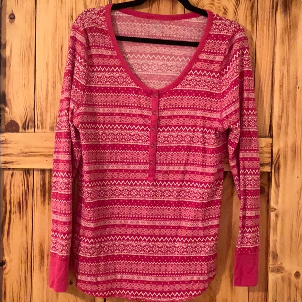 Old navy thermal t
